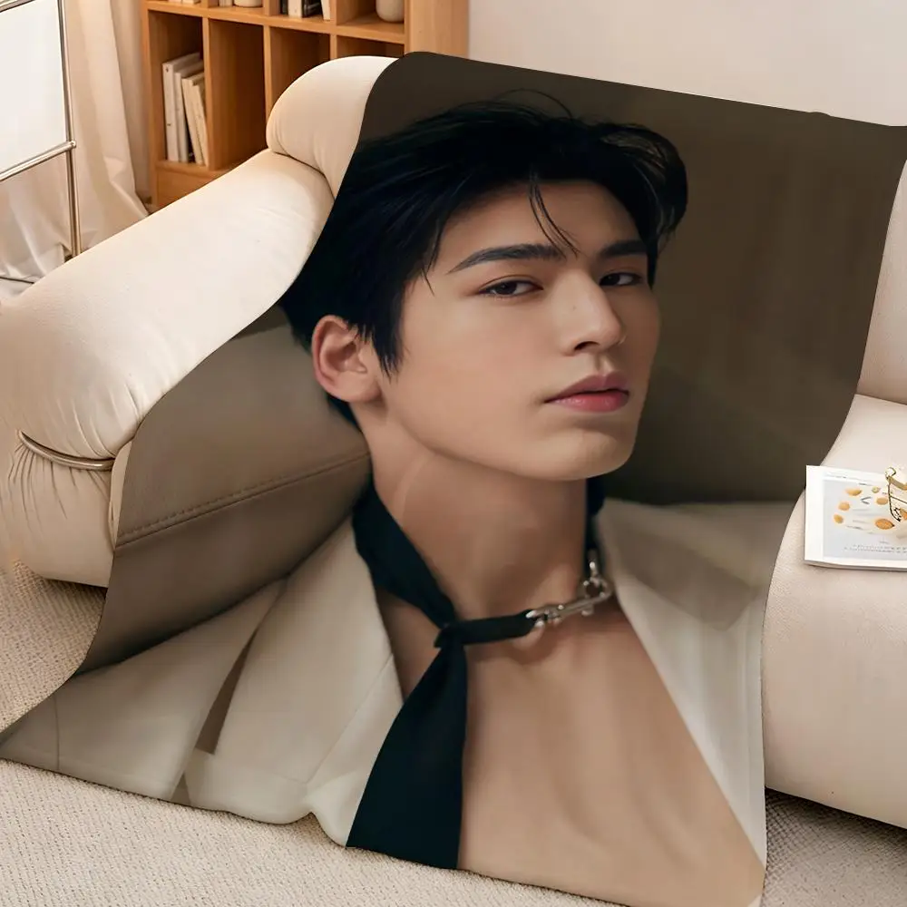 Celebrity star z-zhanglinghe Throw hot High-Density Short Plush Blanket Soft Skin-Friendly for Sofa Nap Air-Conditioned Room