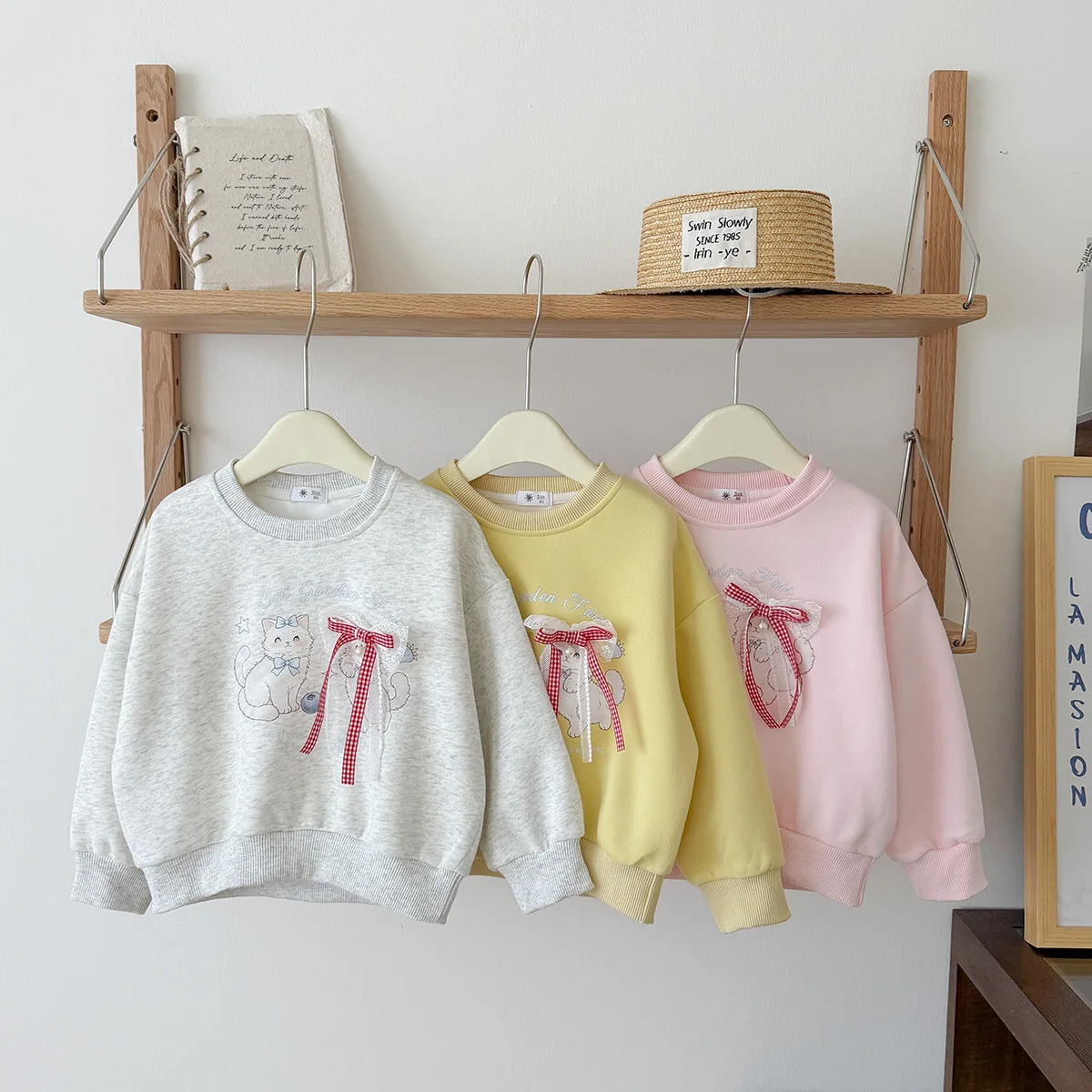 2026 Winter New Korean Medium Kids Round Neck Pullover Long Sleeve Bow Knot Decor Sweatshirt Stylish Cute Top