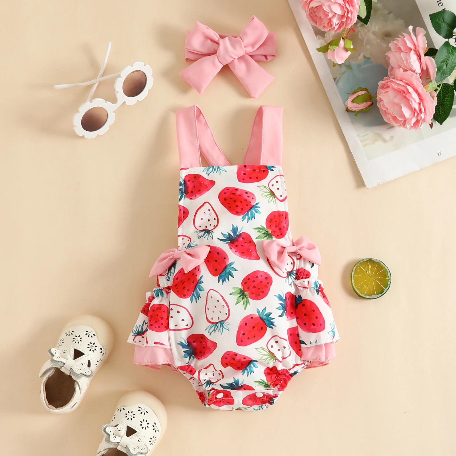 2pcs Baby Girls Cute Strawberry Graphic Print Racer Back Onesie & Headband Set Clothes