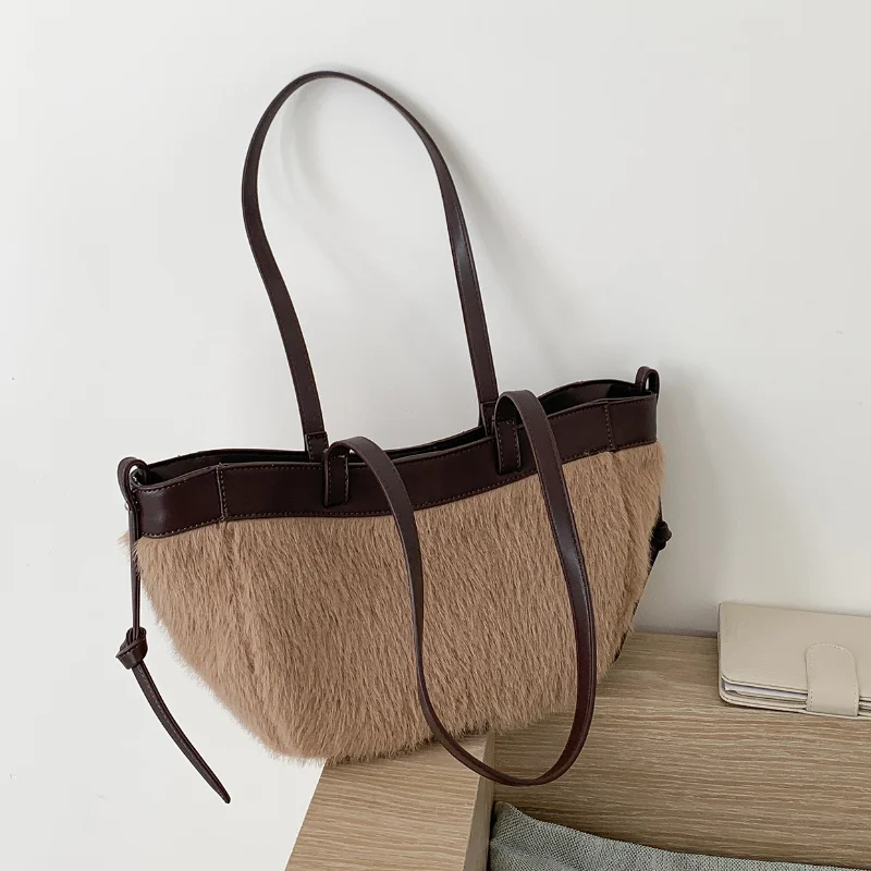 

Stylish Plush Bag Brand Design Luxury Tote Bag Color-blocked Shoulder Bag Highend Simple Commuter Handbag New Women Underarm Bag