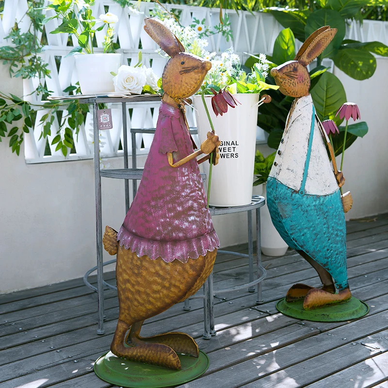 Rabbit floor-to-ceiling large animal ornament, wrought iron outdoor garden decoration courtyard, landscaping creative art