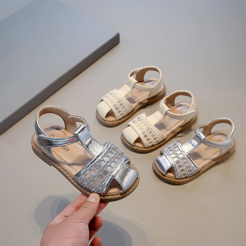 

Girls Closed Toe Sandals Children's Soft-soled Beach Shoes Summer New Fashion Weaving Girl Princess Classmate Baby Flats