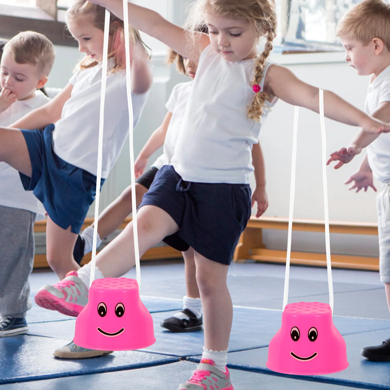 

4pcs Smiling Face Design Stilts For Kids Durable Balance Training Outdoor Play Stepper For Children Adults
