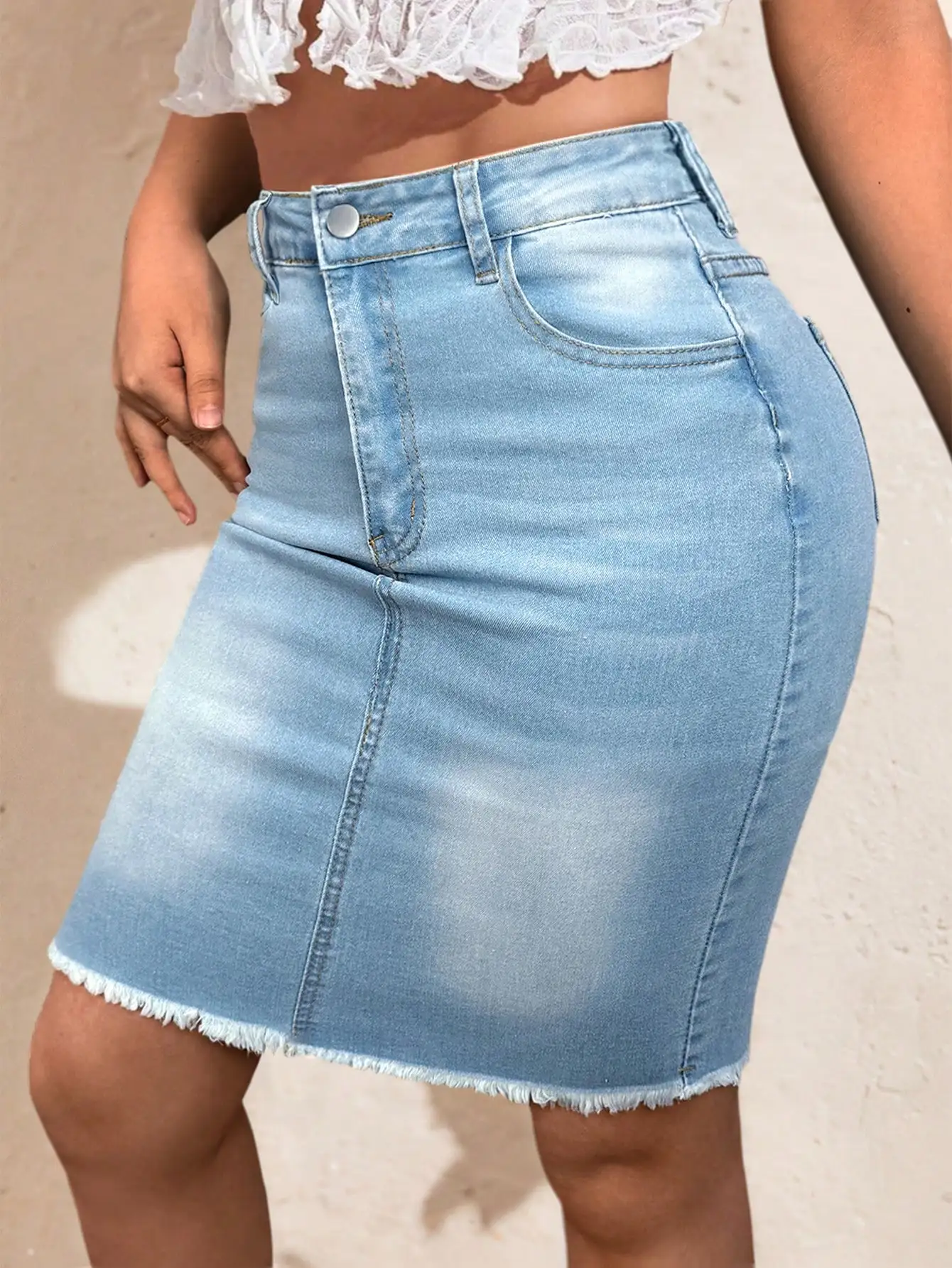 

Women's Summer Casual Frayed Hem Slim Fit Denim Mini Skirt