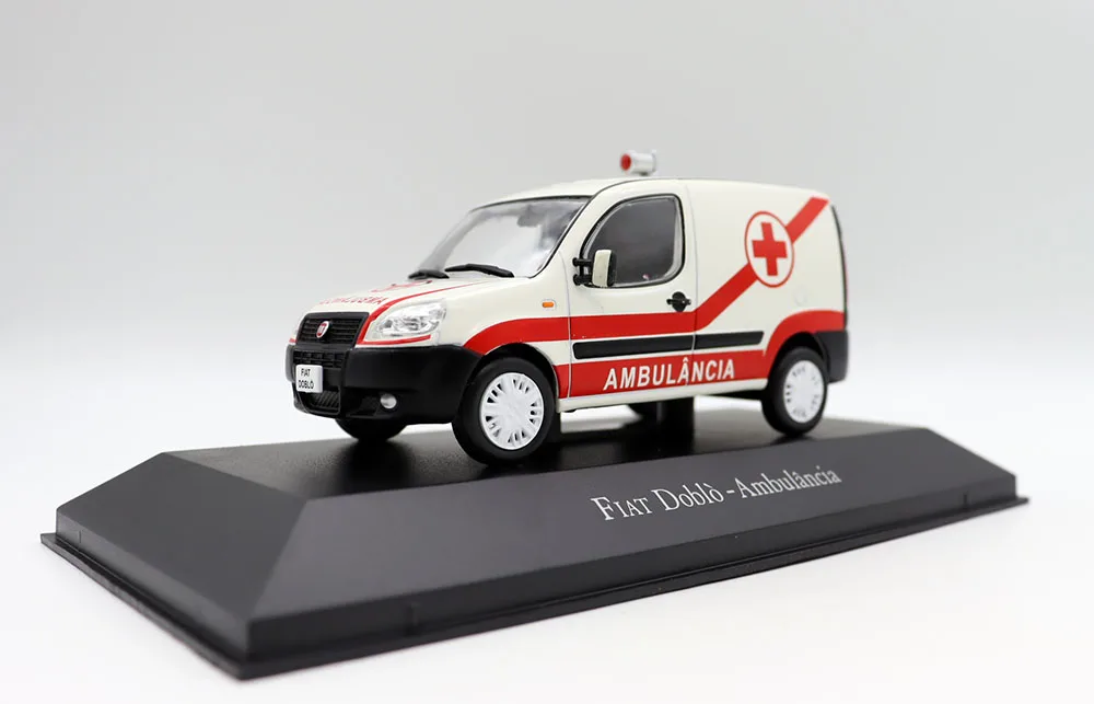 New DeAGOSTINI DO BRASIL 1/43 Scale Fiat Doblo Ambulaica Van Ambulance Vehicle Diecast Model Car for collection gift