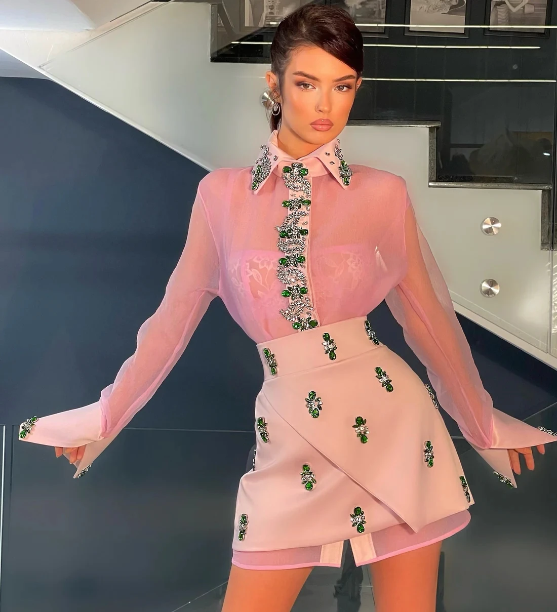 

Pink Cocktail Dresses Sheath Long Sleeves Short Mini Beaded Crystals Homecoming Dresses Haute Couture