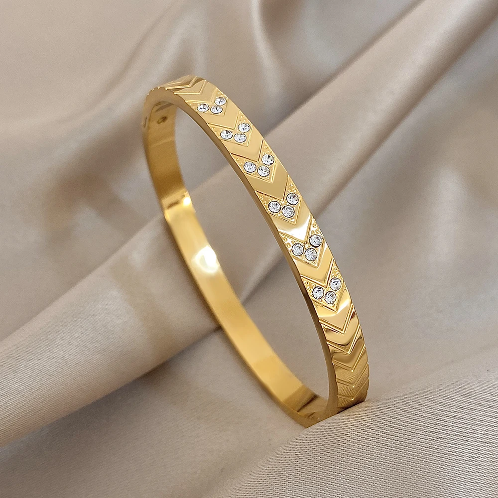 

DODOHAO Minimalist Inlaid Zircon Stainless Steel Round Bracelet for Women Waterproof Gold Color Open Spring Bangle Jewelry Gift