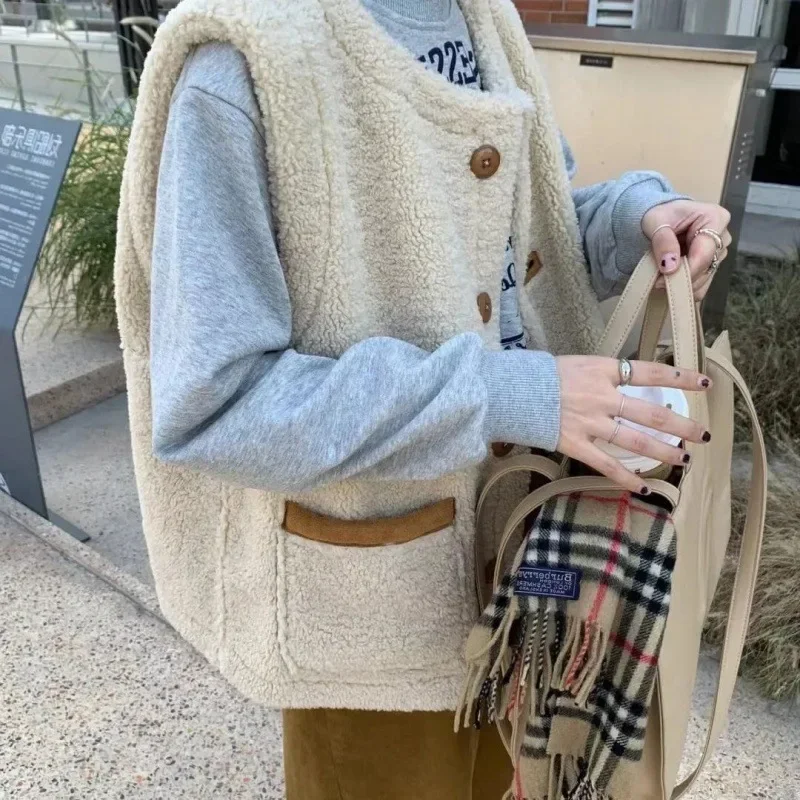 Lamb Wool Coats Women Vest Coat Round Neck Sleeveless Casual Elegant Splice Autumn Winter 2024 Thick Single Breasted Vests