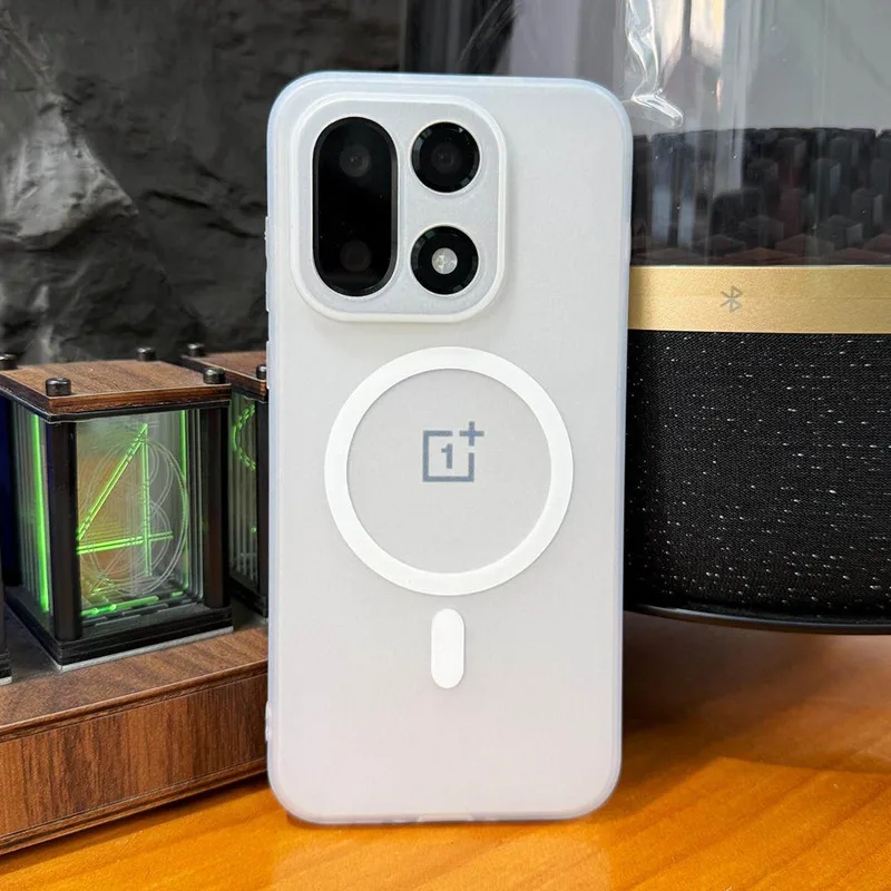 Für OnePlus ACe6 6T 15 15T 13 13R 15R 13S 12 13 Ace5 2V Turbo 6 6V Magnetische Weiche TPU Schlanke Rückseiten-Schutzhülle Stoßfeste Matte Transparente Abdeckung