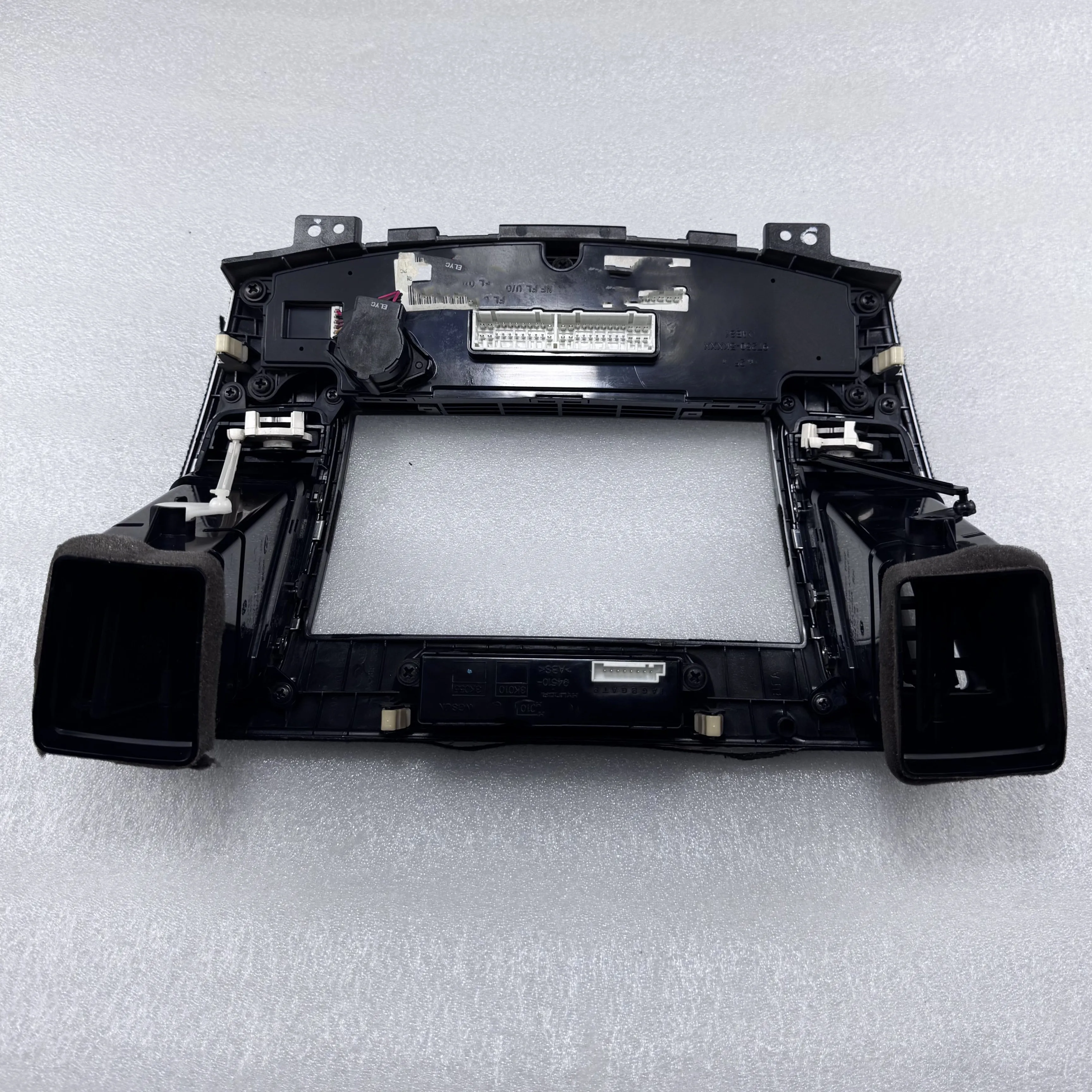 for Hyundai Sonata 2009 Air Vent Dashboard Air Vents Instrument Panel Air Outlet Air Condition Air Conditioning Panel Assembly