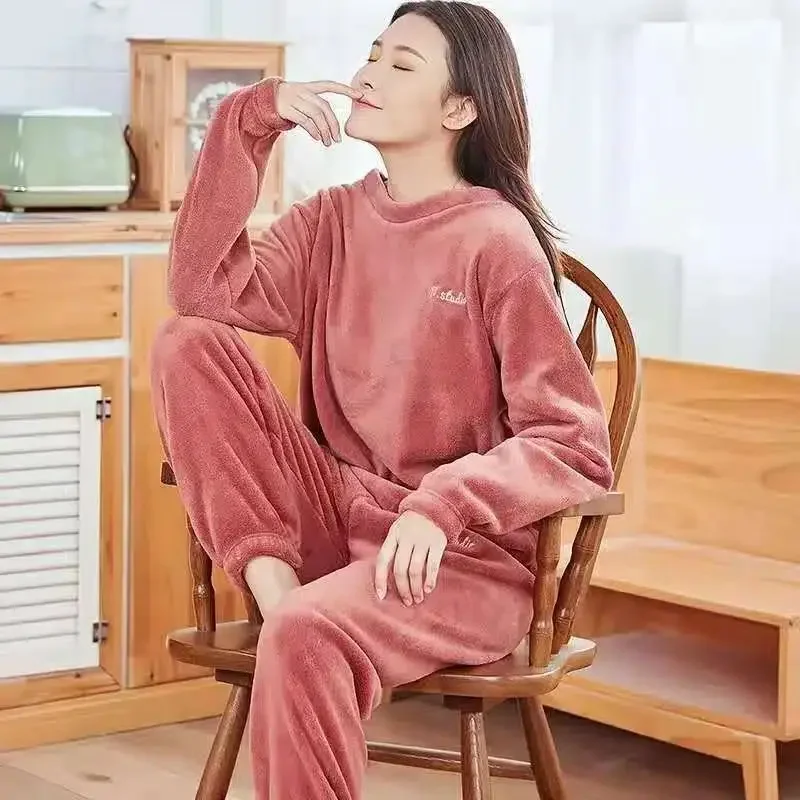 

Women Warm Suit Autumn Winter Lazy Household Clothes Coral Velvet New Plush And Thickened Pajamas Crop Top Pant 2 Two Piece Sets