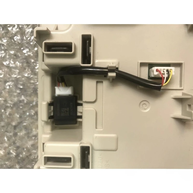 For Toyota Corolla Levin 2014 2018 2020 Headlight Interior Lens Reading Light Assembly Roof Console Light Housing 86120-06240 view 4