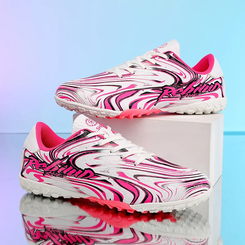Pink No-lace High Quality Mens Soccer Shoes SLIP-ON Non-Slip Soccer Cleats Boys TF/FG Training Football Boots Chuteira Campo
