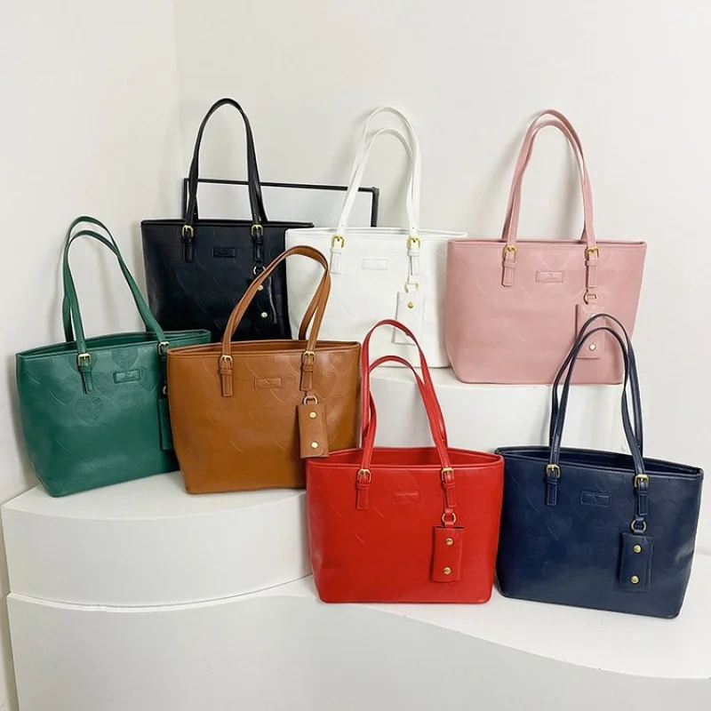 

Middle Aged and Young Ladies One Size Flap Shoulder Bag Practical Daily Use Durable Stylish Women's Bag