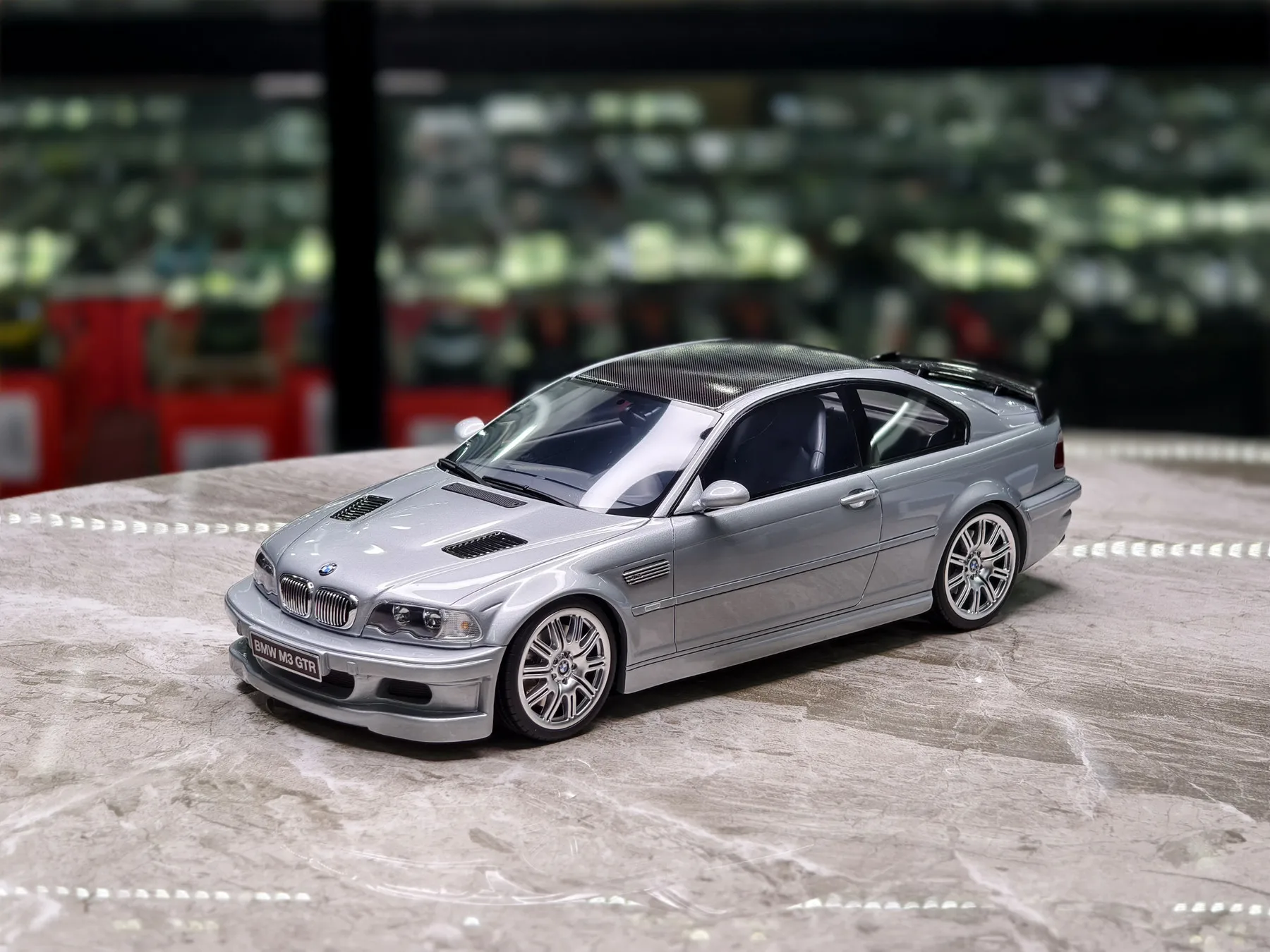 OTTO 1:18 E46 M3 GTR شارع تيتان 2001 محاكاة طبعة محدودة الراتنج معدن ثابت سيارة لعبة مجسمة هدية