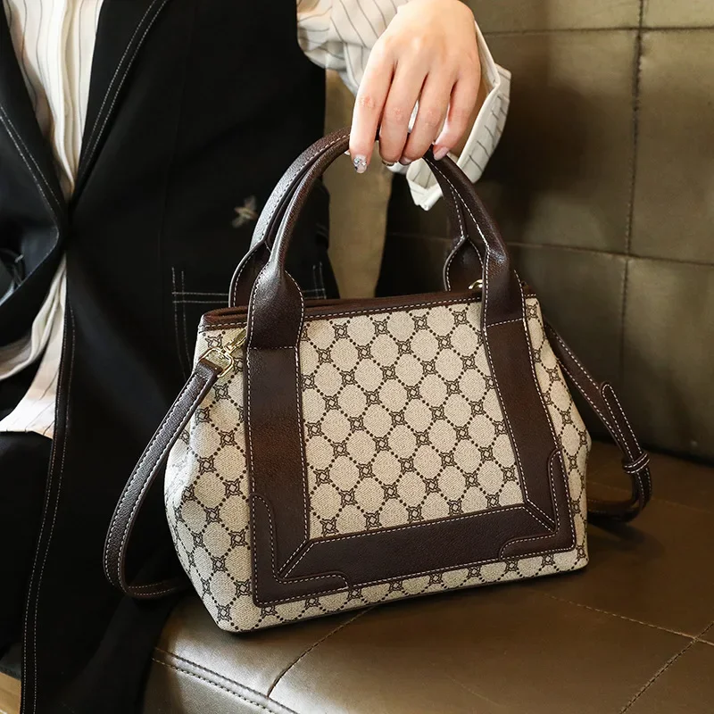

2025 new handbag, large capacity women's bag, fashionable shoulder bag, European and American crossbody bag