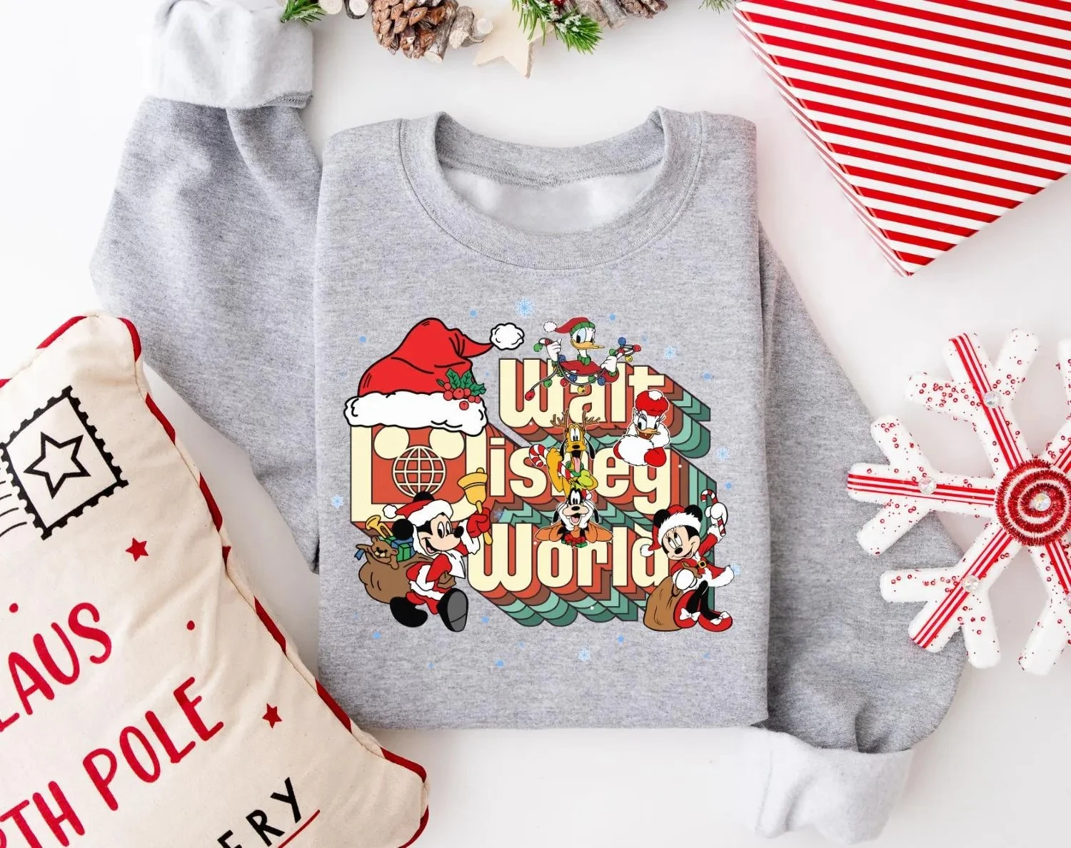 سويت شيرت ميكي آند فريندز لعيد الميلاد والت ديزني وورلد سويت شيرت ريترو ديزني سترة ديزني فاميلي لعيد الميلاد بقلنسوة #6