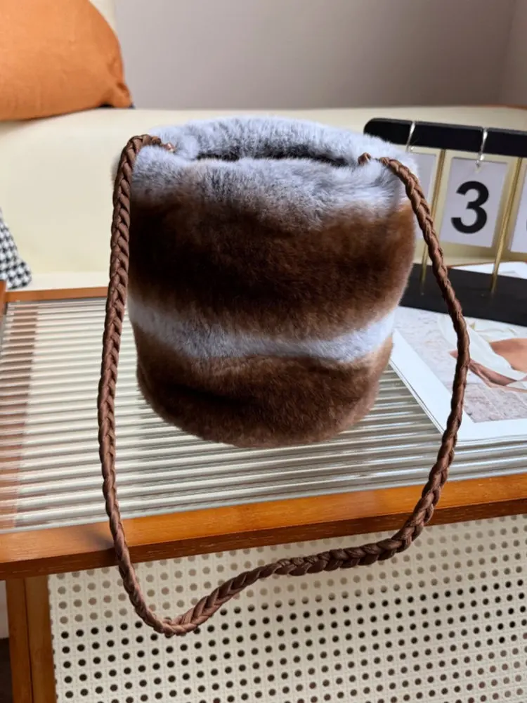

Новая зимняя женская сумка-ведро из натурального меха кролика рекс, цвет шиншилла, с открытым верхом, на плечо, маленькая сумка-ведро