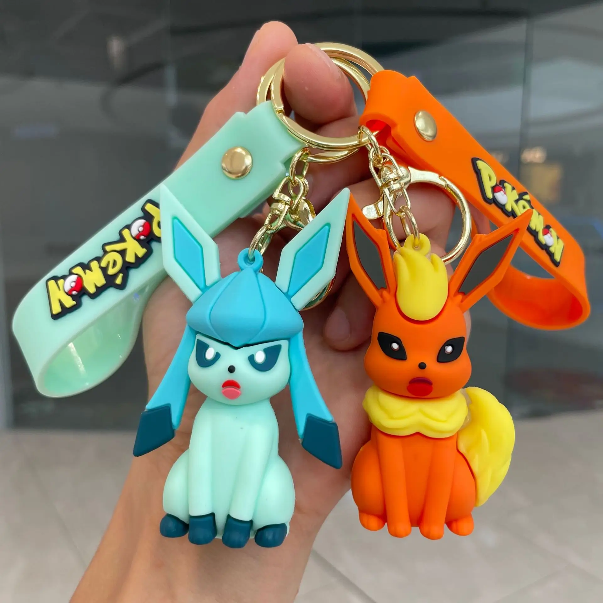 Ensemble de porte-clés Pokémon Big Eevee Family, porte-clés en PVC avec clip Pokéball, adorable porte-clés