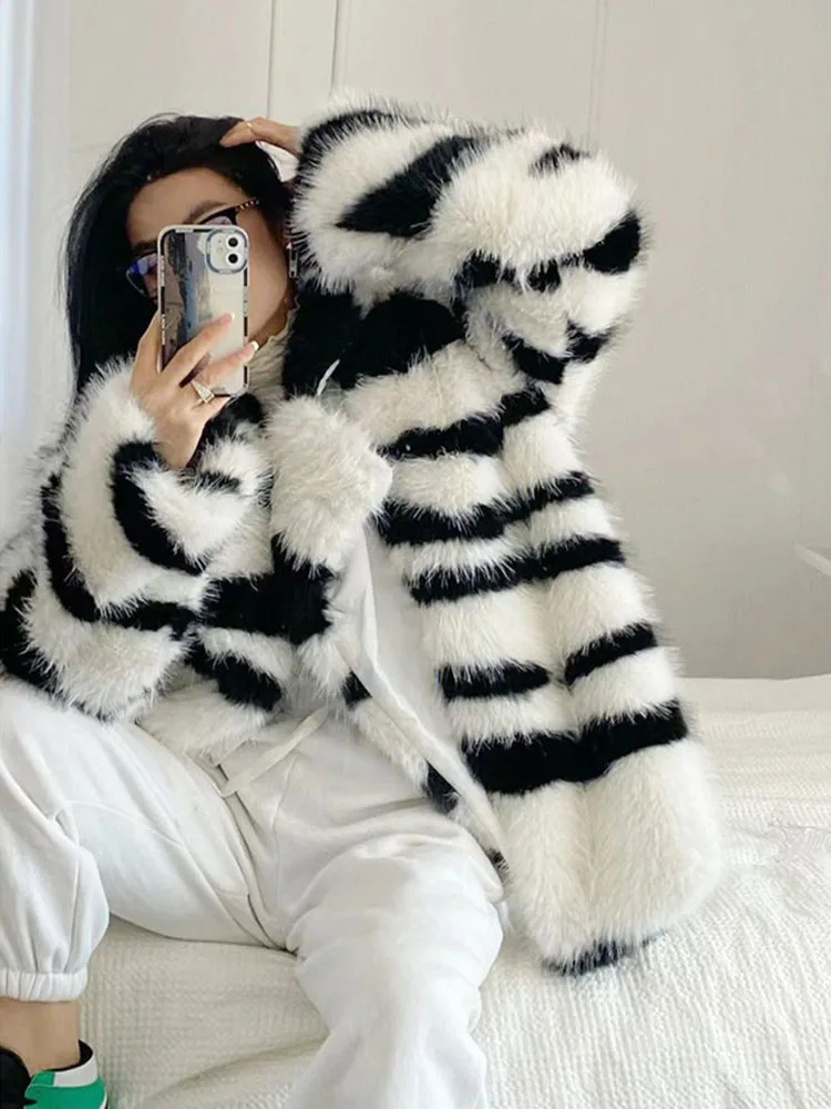 ZADORIN Winter Coats for Women 2024 Luxury Zebra Striped Fluffy Fox Fur Faux Coat Women Lapel Mid Long Oversized Faux Fur Jacket