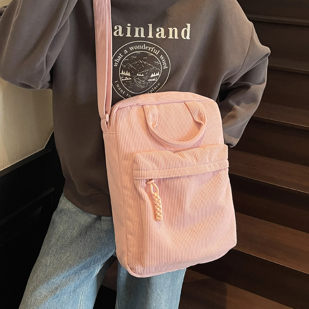 

Новая вельветовая сумка 2024 года для женщин, модная сумка большой вместимости, универсальная классная сумка, можно носить вручную, сумка через плечо, большая сумка через плечо