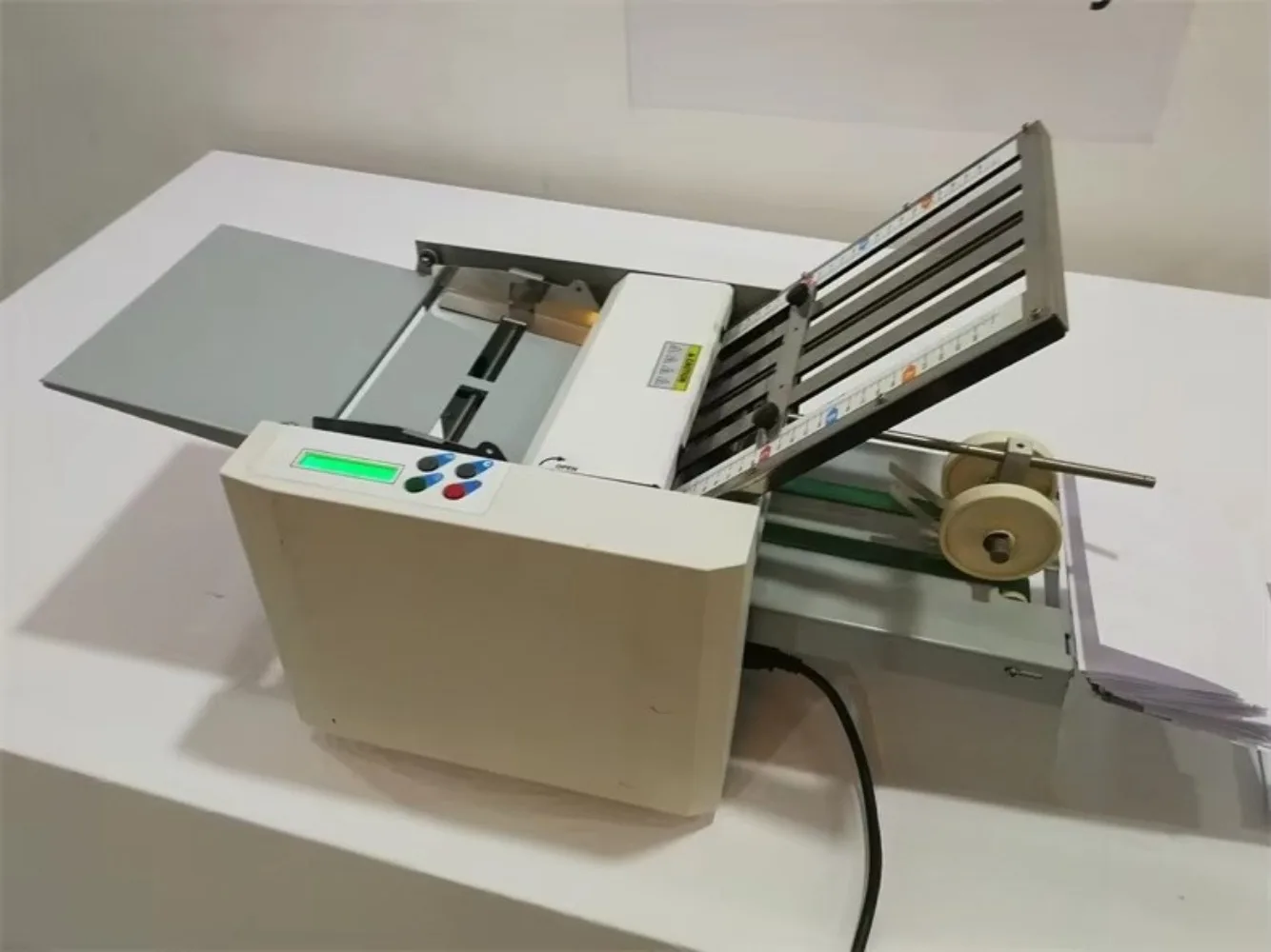 Factory Price New Automatic A4 Size Letter Leaflet Brochure Cross Make Booklet Fold Paper Folding Machine Motor PLC Controlled
