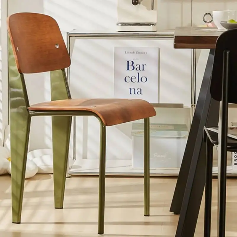 Design Chairs Outdoor Chair Bar Stools Relaxing Minimalist Modern Kitchen Individual Armchairs Nordic Beauty Salon Garden