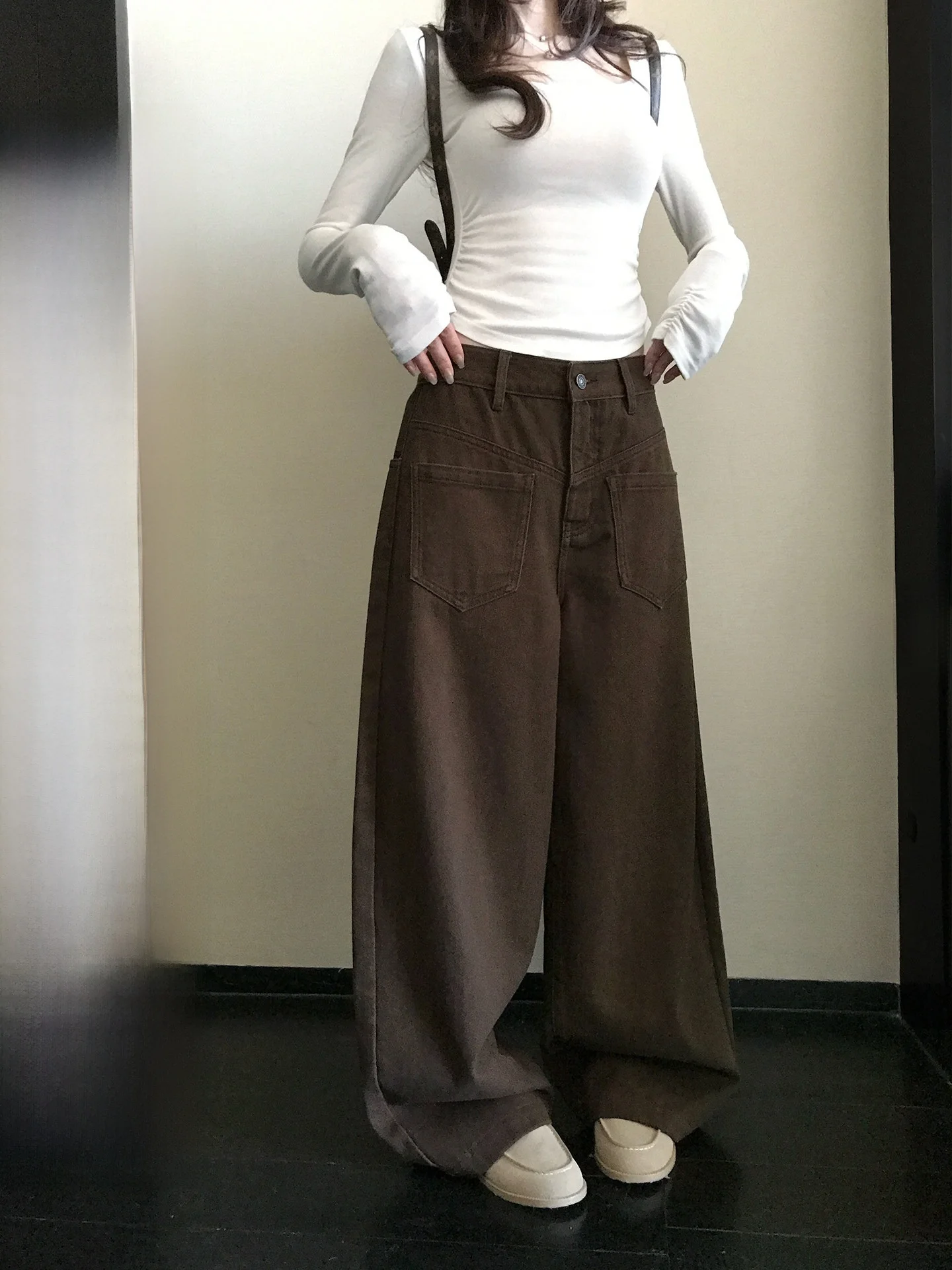 

Washed Cotton Thin Fleece Twill Deconstructed Vintage Straight Leg Denim Jeans Women's Casual Style Natural Waist Button Closure