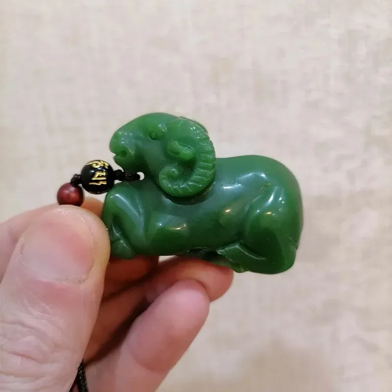 

Natural Green Handmade Carved Sheep Jade Pendant, Fashionable Boutique Jewelry, Men's and Women's Zodiac Necklace Gift