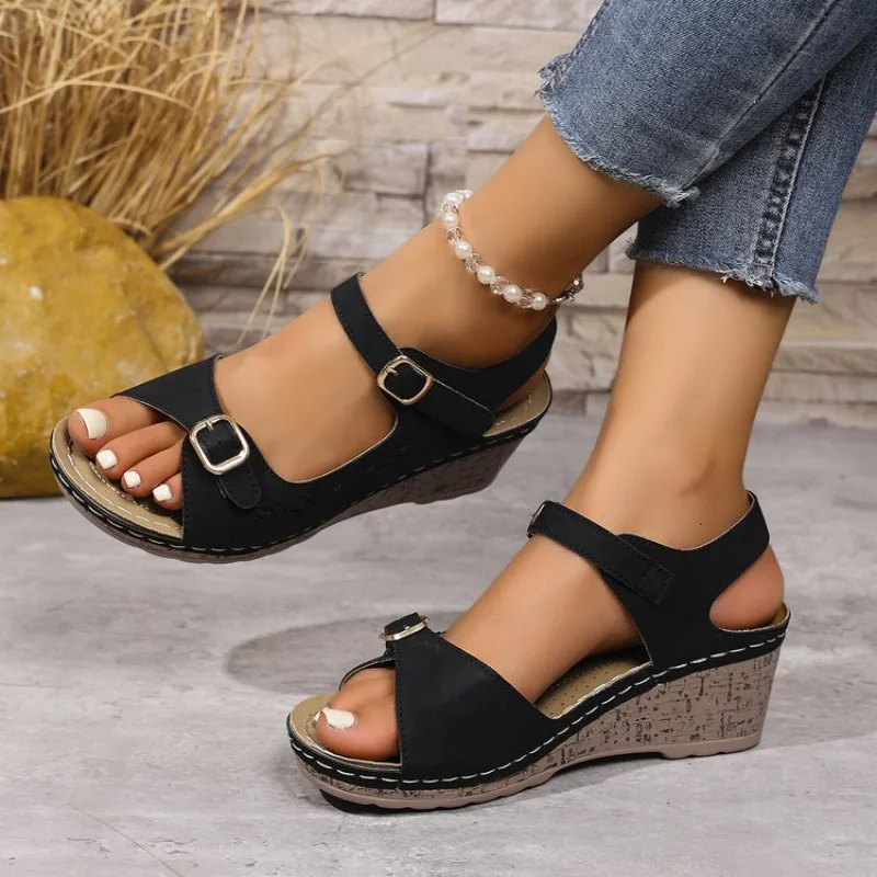 Damen Casual Keilsandalen mit Schnallenverschluss, offener Zehenpartie, Cut-Out-Design, Plateau-Sohle, bequeme Sommer- und Alltagsschuhe für Damen