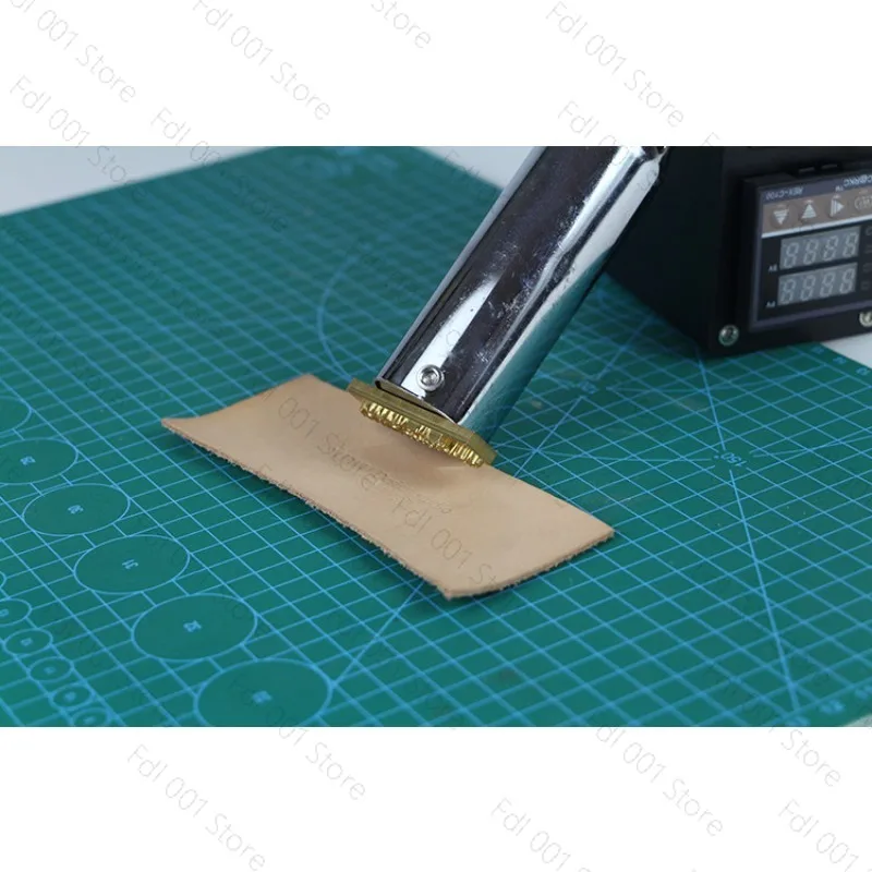 110V/220V Handheld Hot Stamping Machine 0-400 ℃ Temperature Adjustment for Embossing Leather/cake Wood Markings 300W M5/M8
