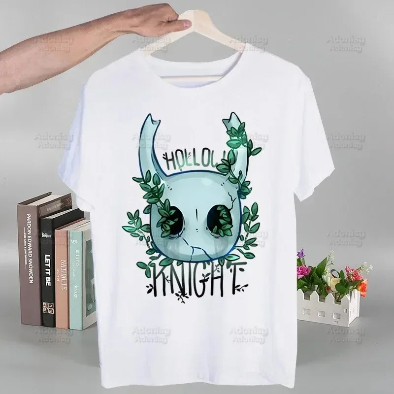 

Hollow Knight The Knight Mask Verdant Style T-Shirt: White Base with Plant-Adorned Mask & Text Design Fan Merch
