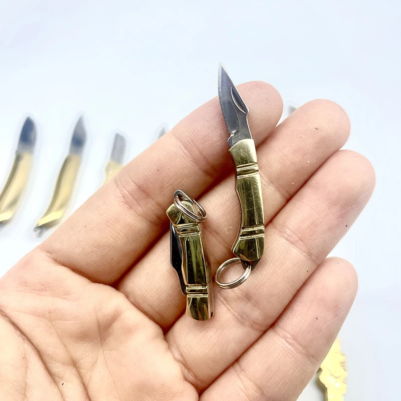 Brass Mini Pocket Knife Keychain Stainless Steel Pendant Cleaver Blade Cutter Outdoor Tool Portable Folding Knife TO Open Box