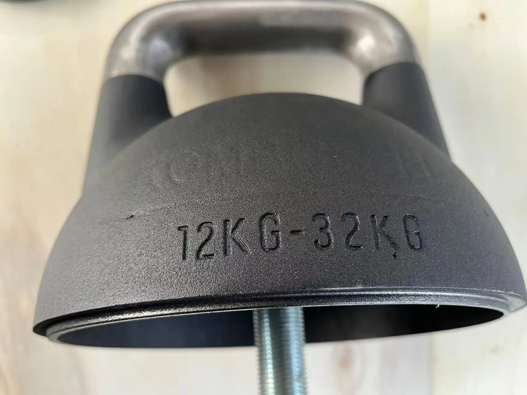 Bestseller Pulverbeschichtete Verstellbare Kettlebell Fitnessgeräte für Gym-Nutzung 32KG Verstellbare Stahlguss-Kettlebell