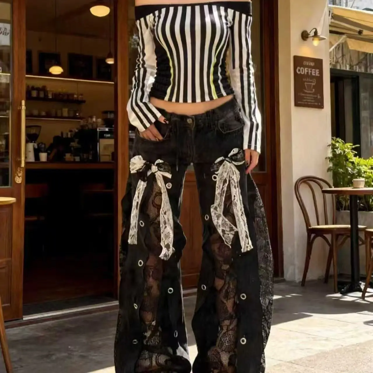 

Women's Y2k American Retro Bow Spliced ​​Lace Casual Jeans 2026 New Fashion Trend Hot Girl Gothic Hip Hop Loose Wide Leg Pants