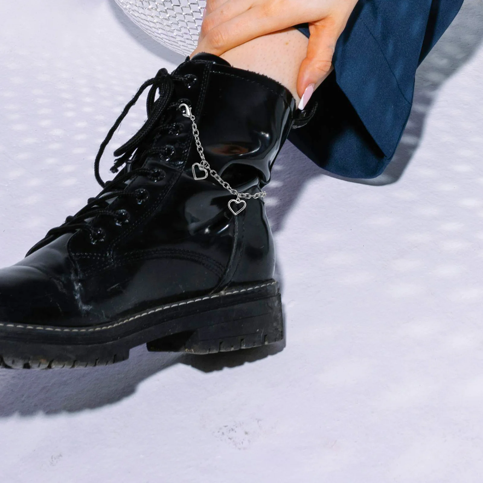 2 قطعة سلسلة الأحذية القلب جوفاء للأحذية الرياضية سبائك الزنك قلادة سحر الديكور النساء الرياضة إكسسوارات الأحذية الأحذية #6