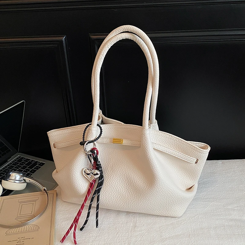 

Chic And Popular Leather Handbags For Women Including Tote Bags Crossbody Design By Top Designer