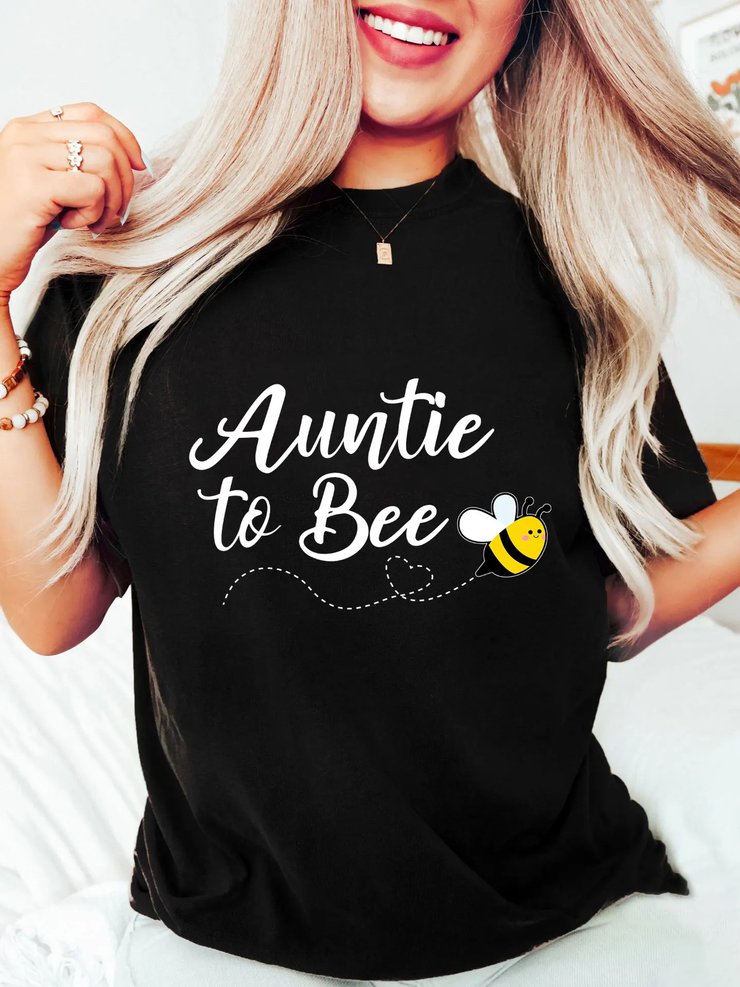 Auntie to Bee Shirt Aunt Shirt Grandma Mimi Shirt Funny Women Summer Short Sleeve Tee Gift for Expecting Mothers