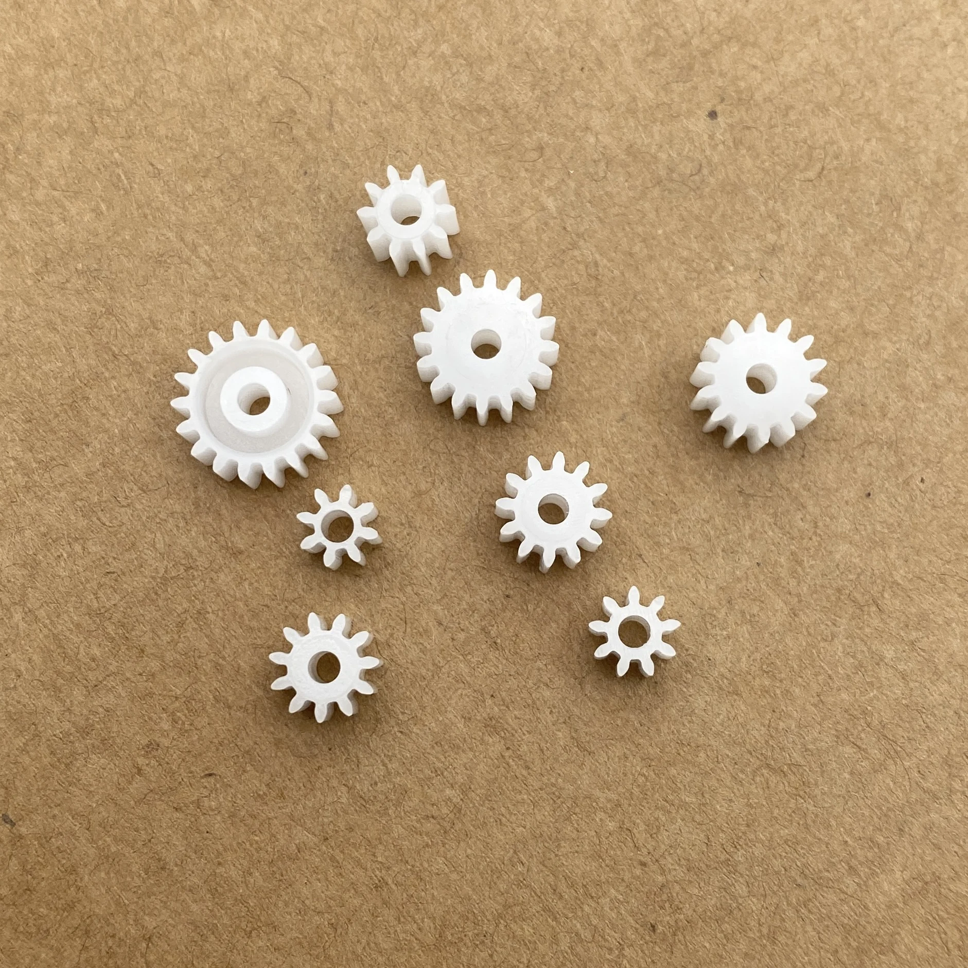 8PCS 0.5M 2mm HOLE diy Plastic gear bag For small dc motor spindle shaft 8 9 10 11 12 14 16 18 Teeth