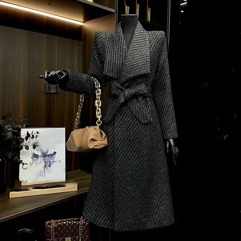 Female Overcoat Autumn Winter Fashion Temperament Women's Woolen Coat 2025 New High Quality Lapel Thick Women's Woolen Coat H105