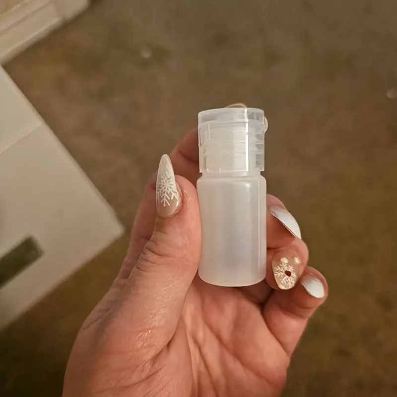 10ml Squeezeable Flip Cap Travel Bottle, Semi-Transparent Plastic Leak-proof Container for Dispensing Lotions, Hand Sanitizers