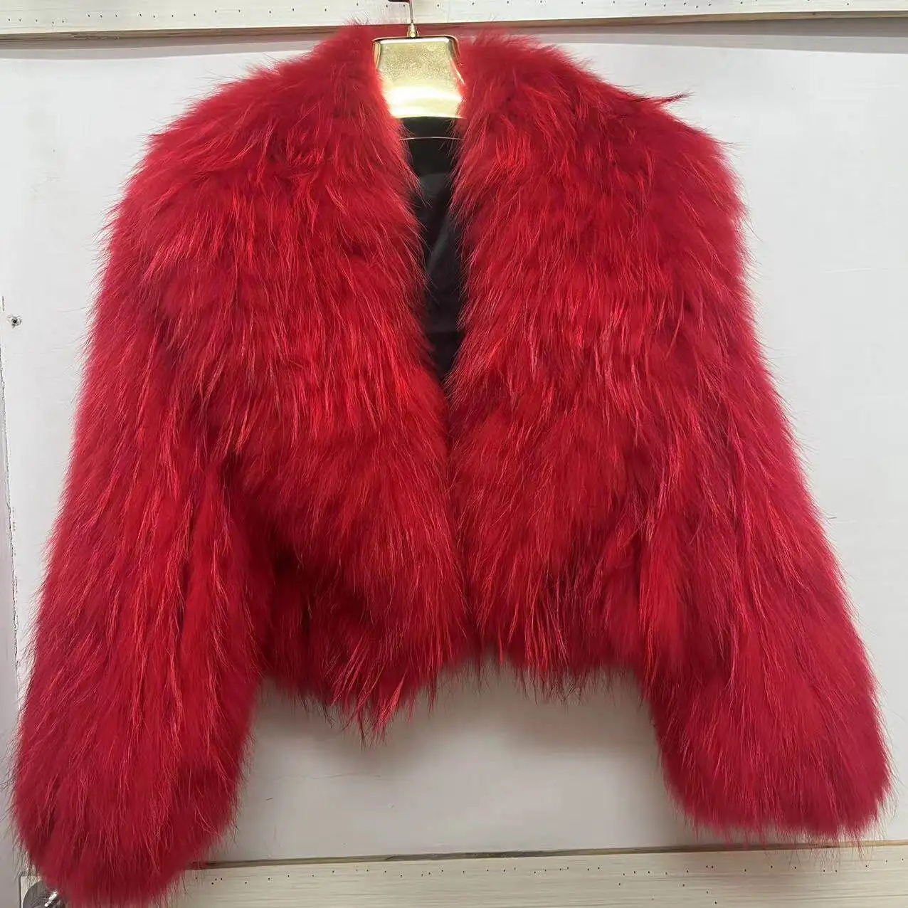 2026 Winter Women Luxury Thick Real Raccoon Fur  Striped Coat High-Waisted Cropped Natural Fox Fur Jacket