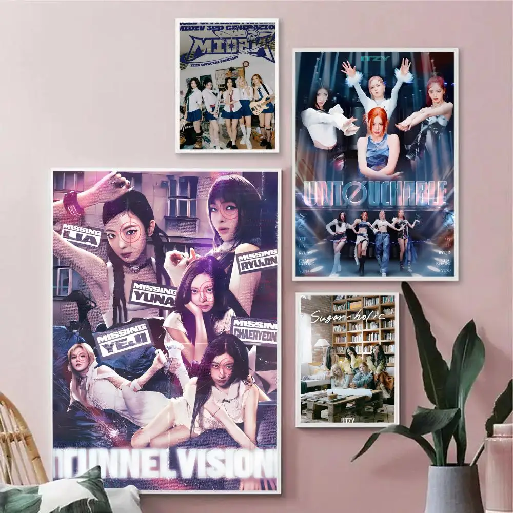 Koera Kpop Band I-itzy Poster Trendy And Easy-to-Apply Wall Art Stickers For Home Decor And Dorm Room Walls - view 3