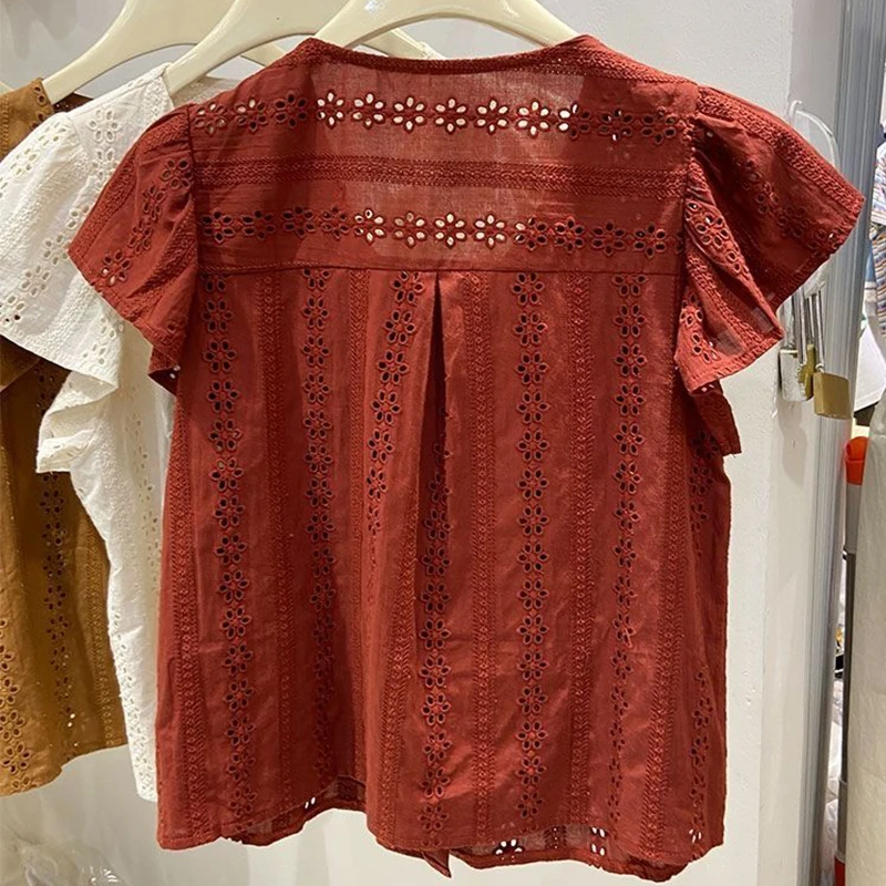 Estilo francês bordado rendas camisa feminina verão o pescoço oco para fora blusas soltas manga curta todos os jogos topos femininos 2025 novo