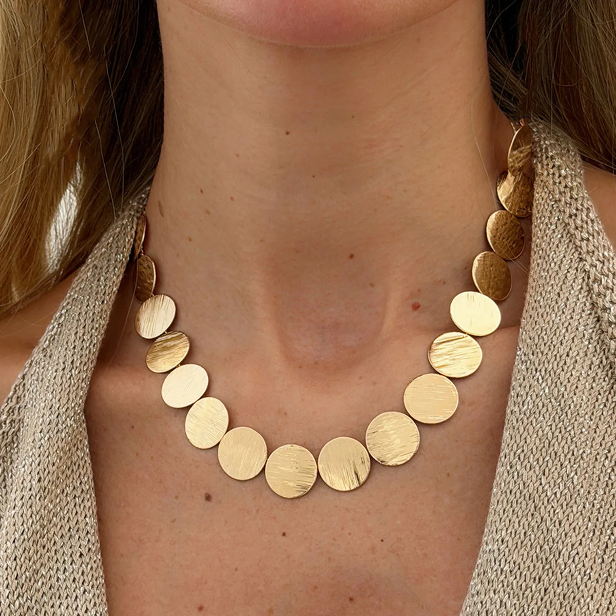 SHIXIN Elegant Metal Sequins Chokers Necklaces for Women Minimalist Geometric Round Clavicle Chain Fashion Neck Jewelry Gifts