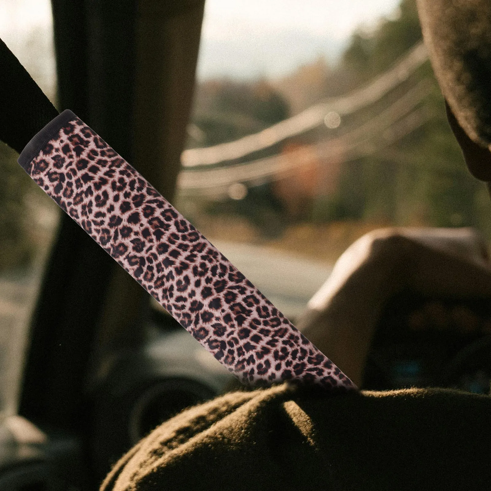 

2Pcs Safety Shoulder Pads Leopard Pattern Accessories Soft Polyester Covers for Long Driving Comfort