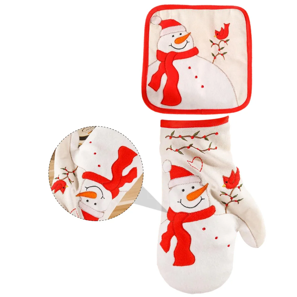 

2Pcs Christmas Heat Insulation Oven Mitt and Heat Resistant Pad Set Classic Embroidery Cartoon Pattern Kitchen Supplies