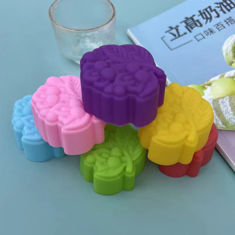 5cm Various Flower Designs Silicone Mold Chocolate Pudding Ice Mould Cupcake Cake Tools DIY Mini Soap Candle Molds 5Pcs