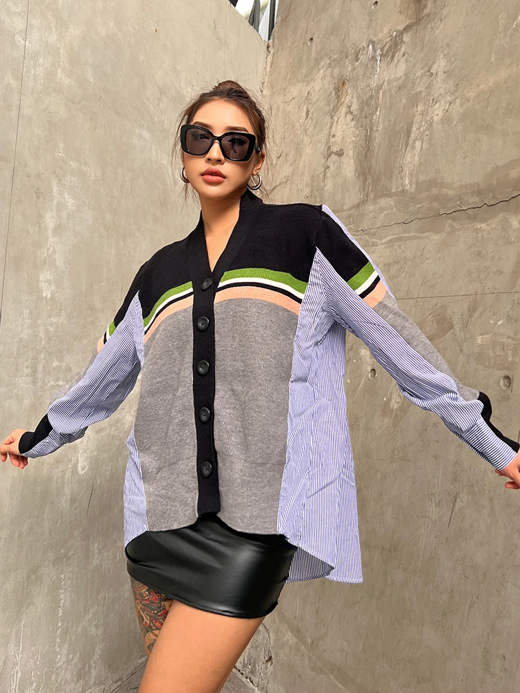 TWOTWINSTYLE Loose Shirt For Women V Neck Long Sleeve Patchwork Striped Colorblock Casual Blouses Female Clothes Autumn New 2022