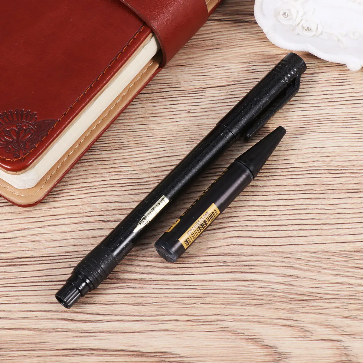 

1Set Calligraphy Brush Pen Set Nylon Wood Handle Water-Based Pigmented Ink for Chinese Japanese Kanji Writing Drawing Art